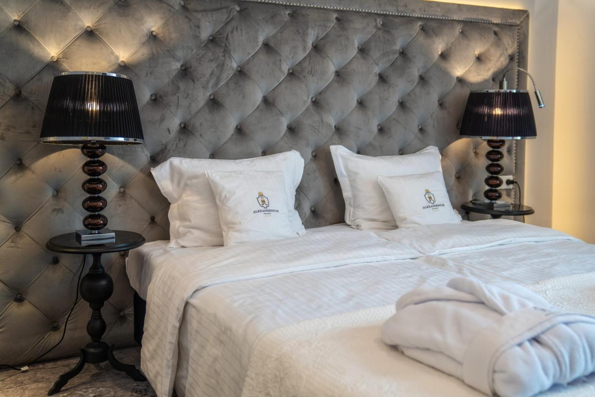 Hotel Palac Alexandrinum Krubki Екстер'єр фото