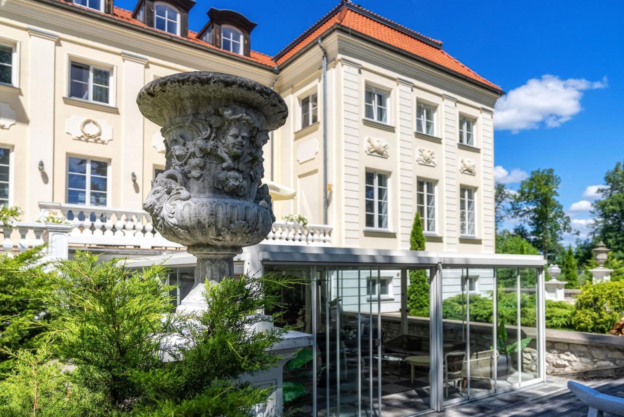 Hotel Palac Alexandrinum Krubki Екстер'єр фото