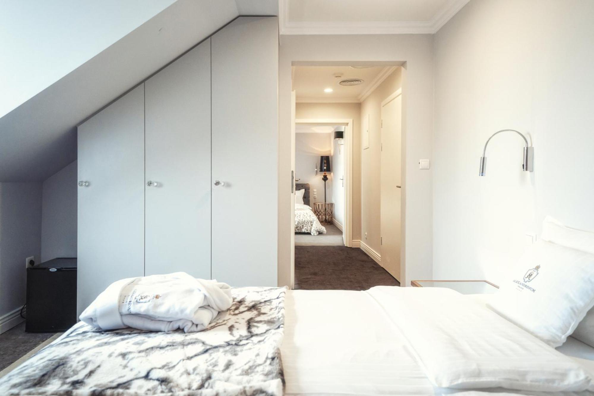 Hotel Palac Alexandrinum Krubki Екстер'єр фото