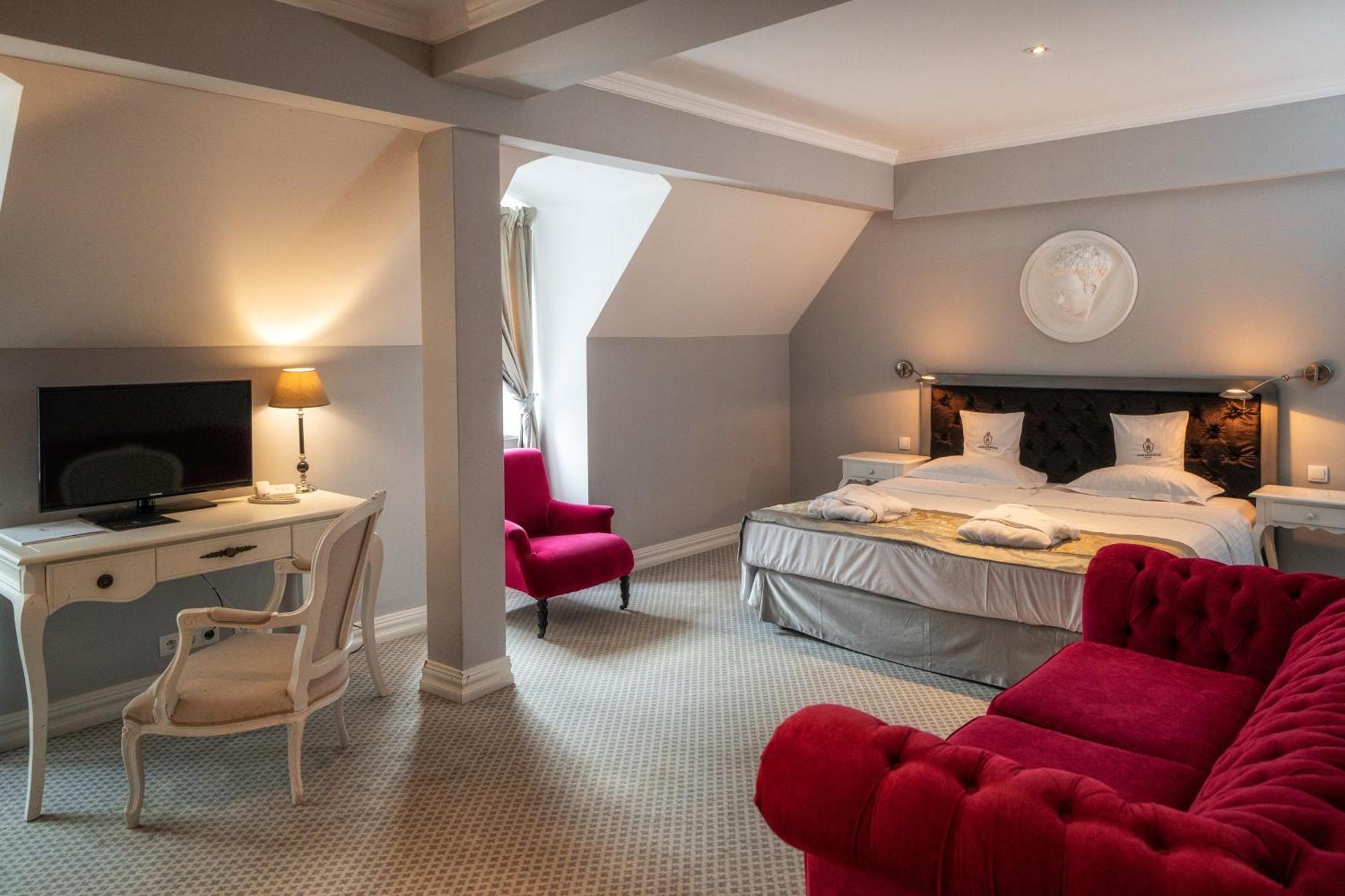 Hotel Palac Alexandrinum Krubki Екстер'єр фото